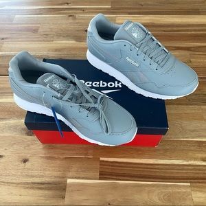 Reebok classics. Women’s size 9.